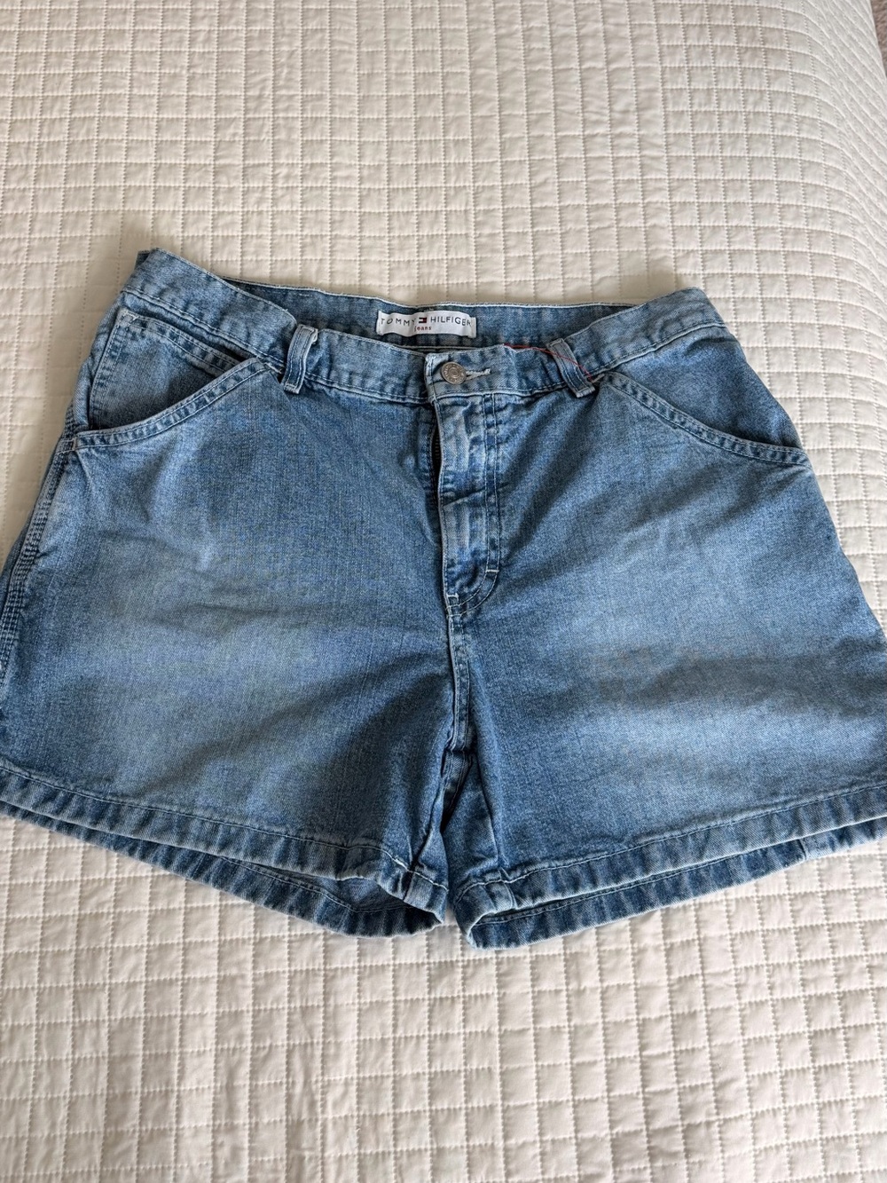 Tommy Hilfiger Vintage Light Wash Denim Shorts